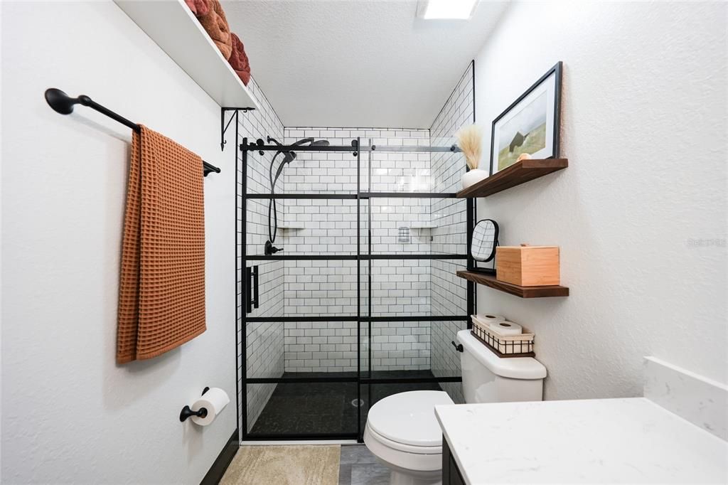 For Sale: $399,000 (3 beds, 2 baths, 1376 Square Feet)