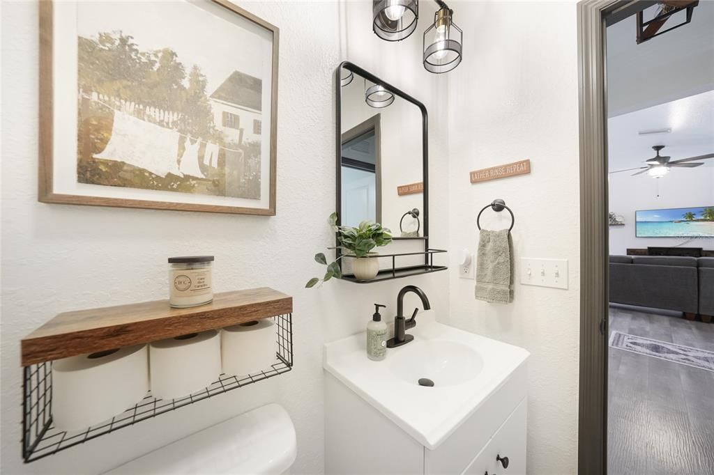 For Sale: $399,000 (3 beds, 2 baths, 1376 Square Feet)