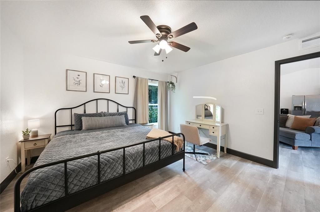 For Sale: $399,000 (3 beds, 2 baths, 1376 Square Feet)