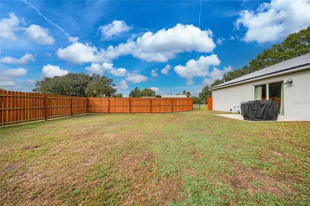 For Sale: $399,000 (3 beds, 2 baths, 1376 Square Feet)