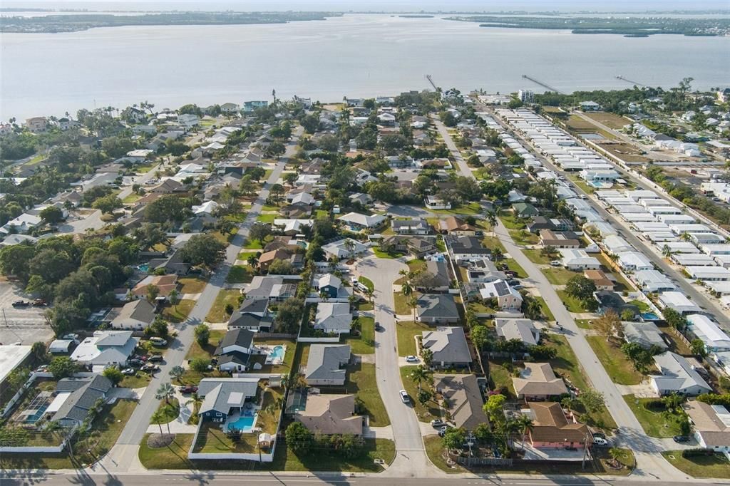 For Sale: $740,000 (4 beds, 3 baths, 1924 Square Feet)