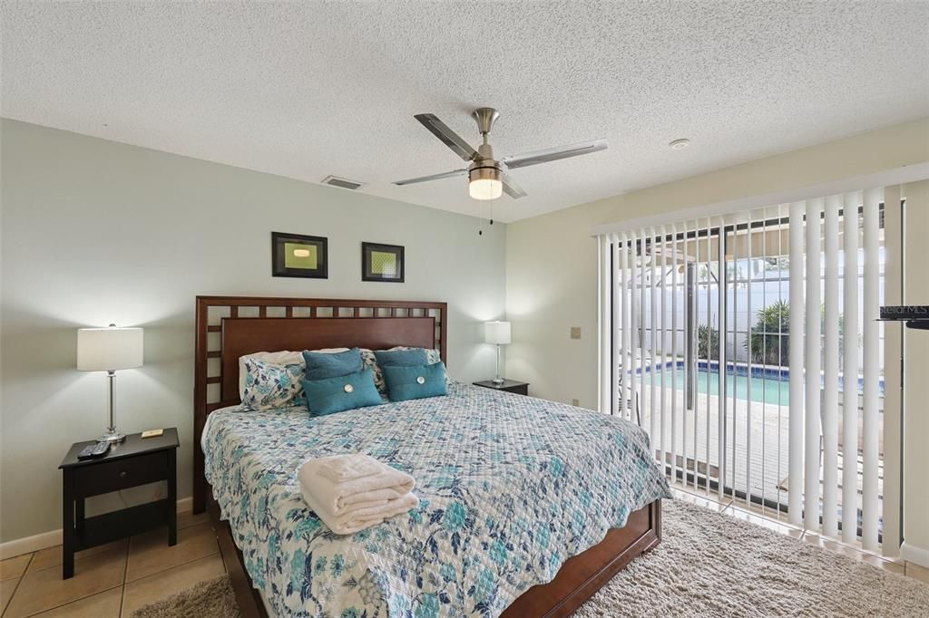 For Sale: $740,000 (4 beds, 3 baths, 1924 Square Feet)