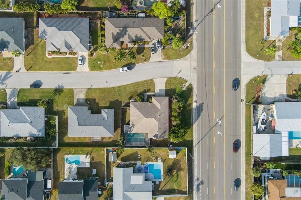 For Sale: $740,000 (4 beds, 3 baths, 1924 Square Feet)