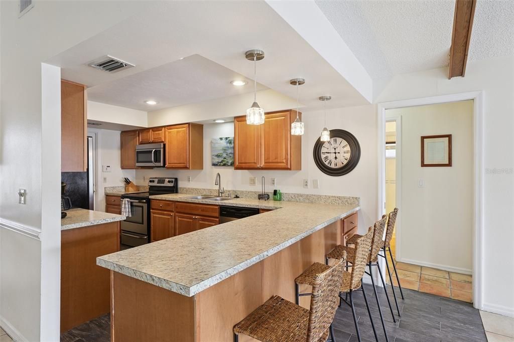 For Sale: $740,000 (4 beds, 3 baths, 1924 Square Feet)