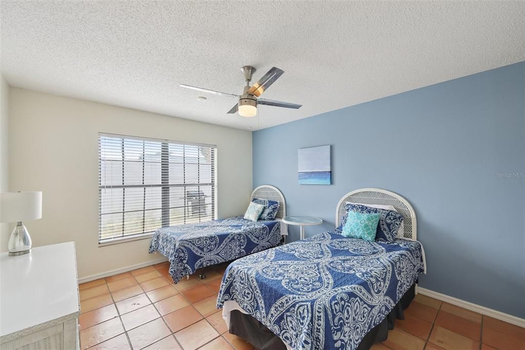 For Sale: $740,000 (4 beds, 3 baths, 1924 Square Feet)