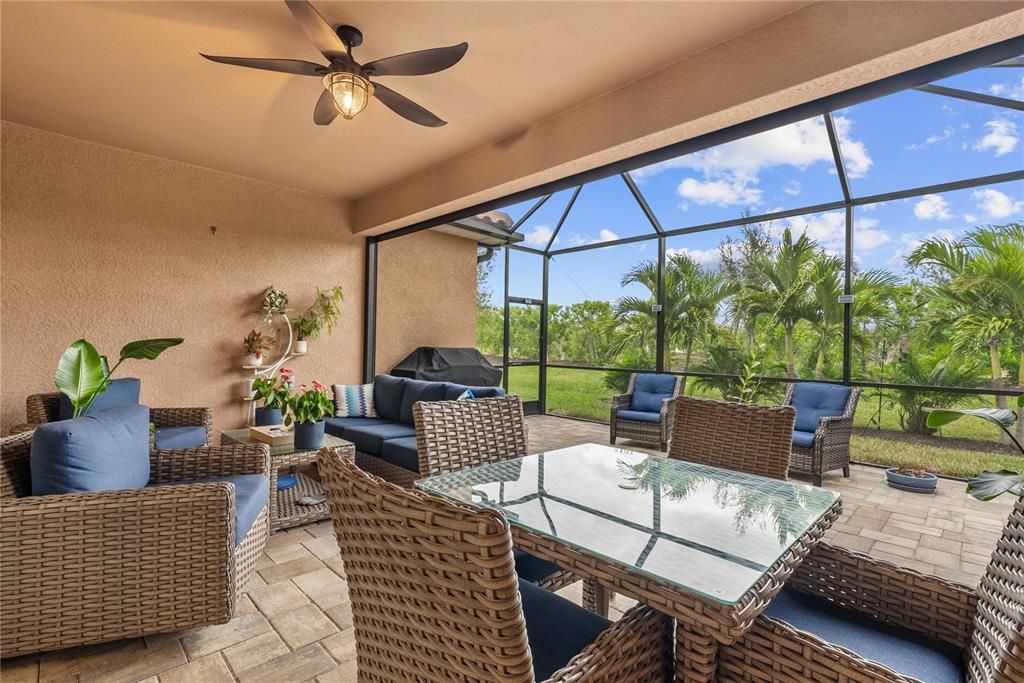 For Sale: $650,000 (4 beds, 3 baths, 2669 Square Feet)