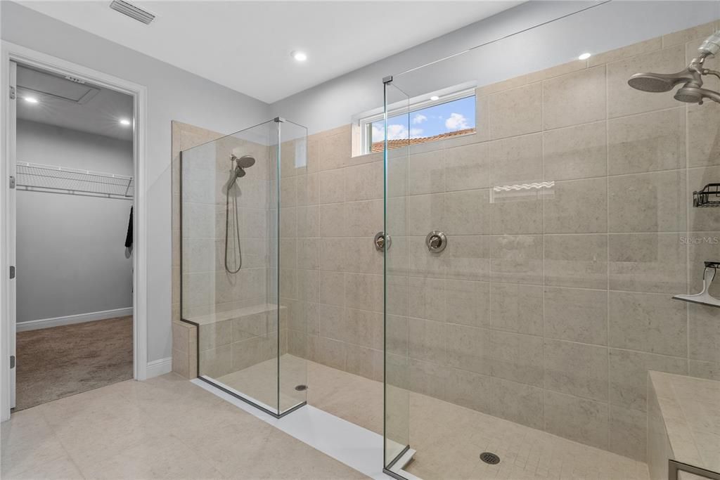 For Sale: $650,000 (4 beds, 3 baths, 2669 Square Feet)