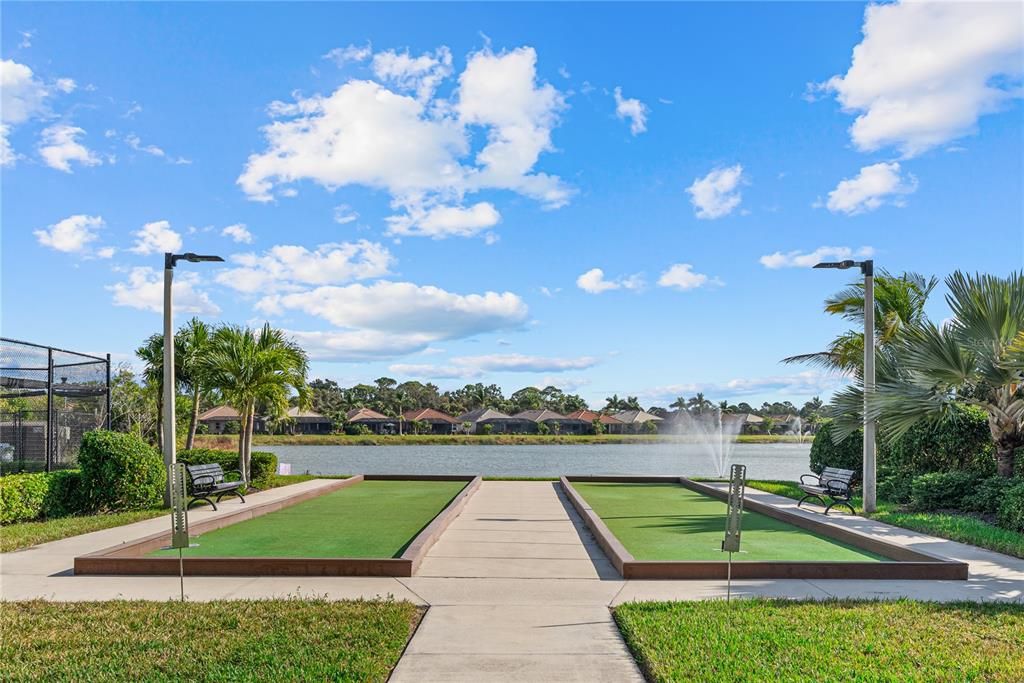 For Sale: $650,000 (4 beds, 3 baths, 2669 Square Feet)