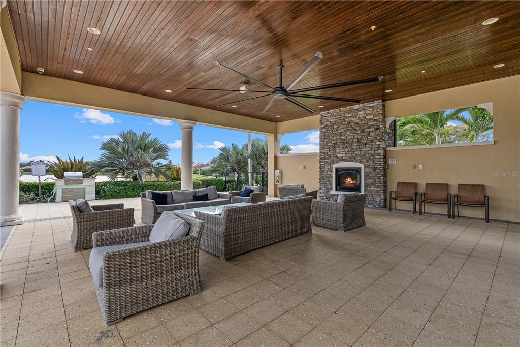 For Sale: $650,000 (4 beds, 3 baths, 2669 Square Feet)