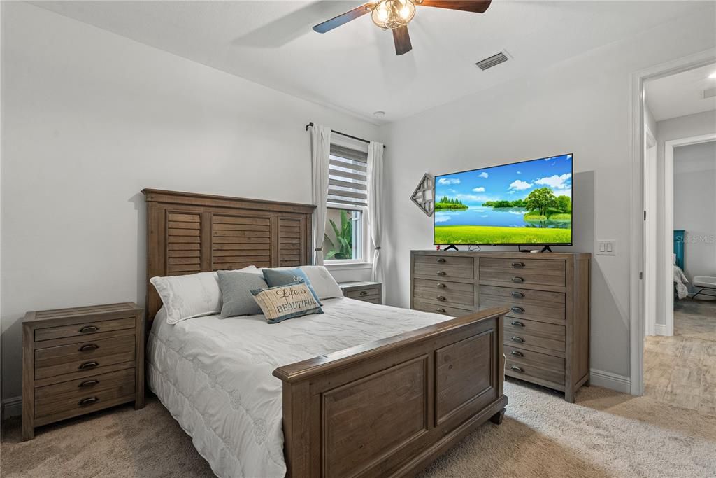 For Sale: $650,000 (4 beds, 3 baths, 2669 Square Feet)