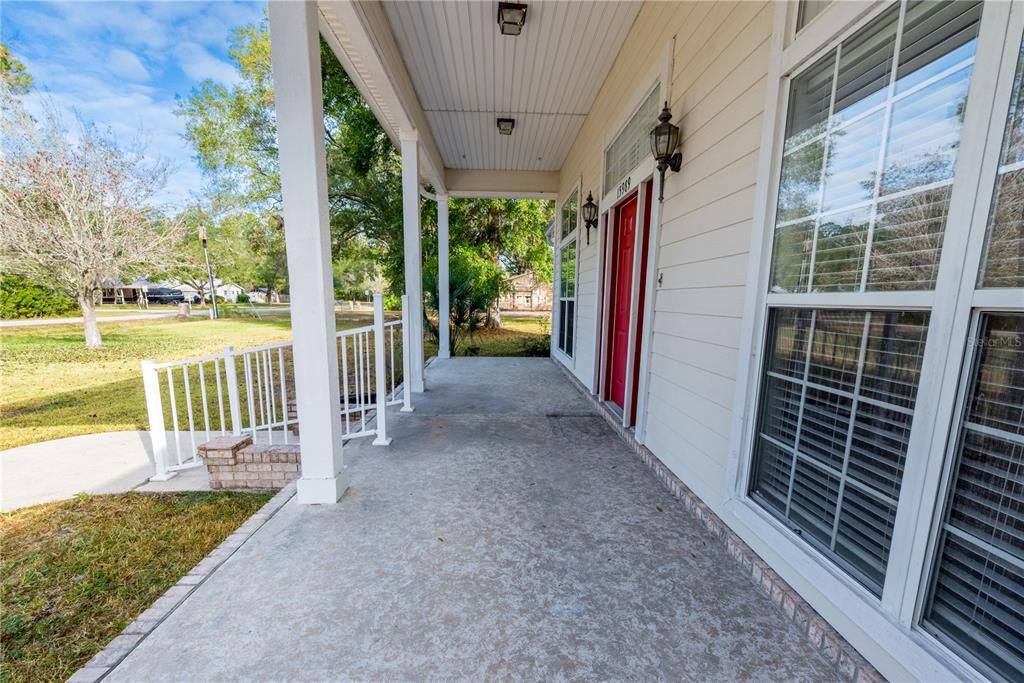 For Sale: $399,900 (4 beds, 2 baths, 2166 Square Feet)