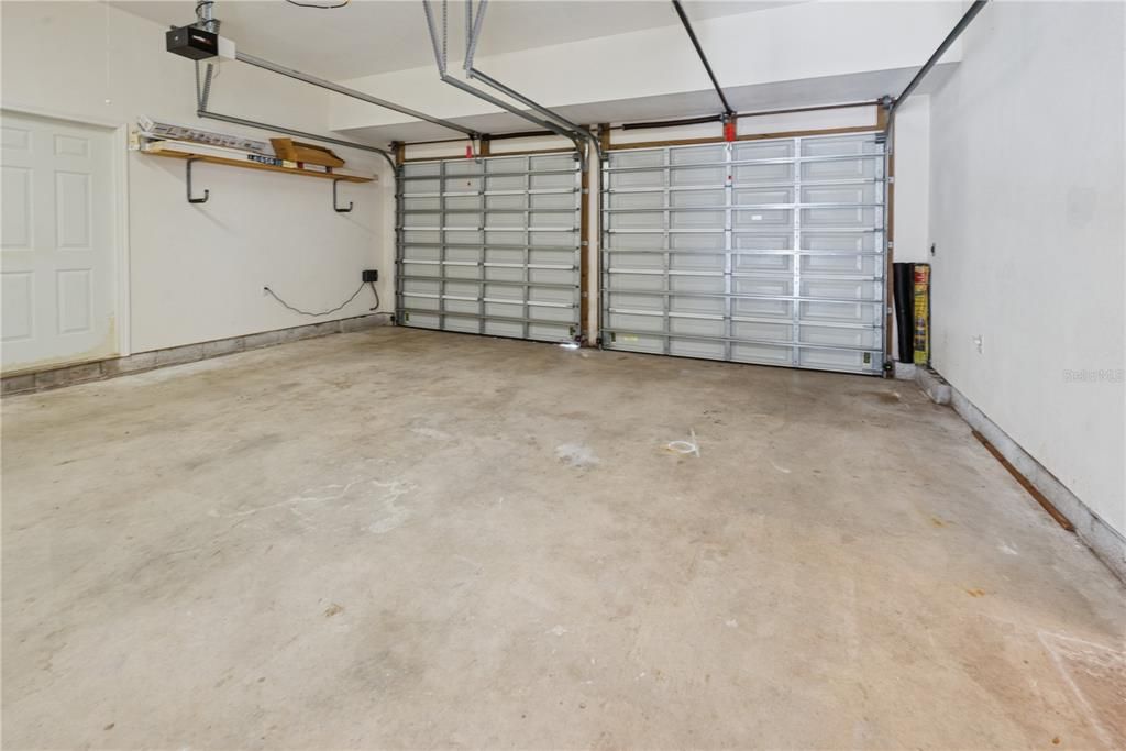 For Sale: $399,900 (4 beds, 2 baths, 2166 Square Feet)