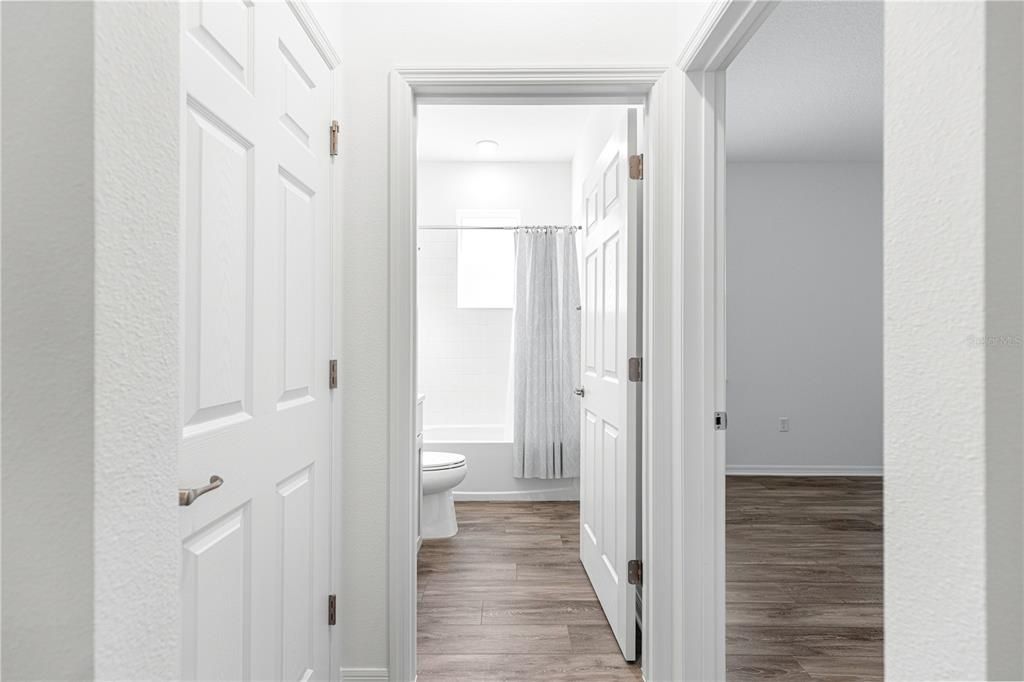 For Sale: $309,900 (3 beds, 2 baths, 1469 Square Feet)