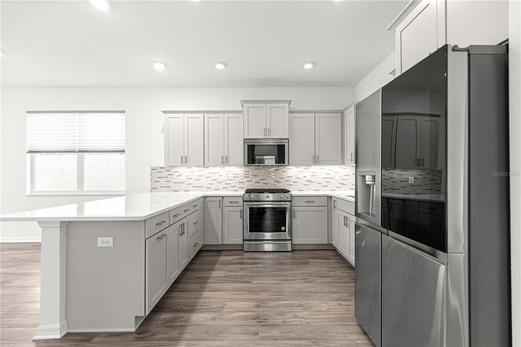 For Sale: $309,900 (3 beds, 2 baths, 1469 Square Feet)