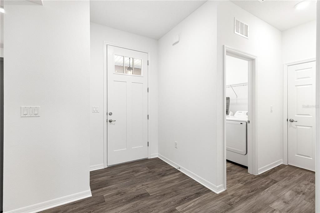 For Sale: $309,900 (3 beds, 2 baths, 1469 Square Feet)