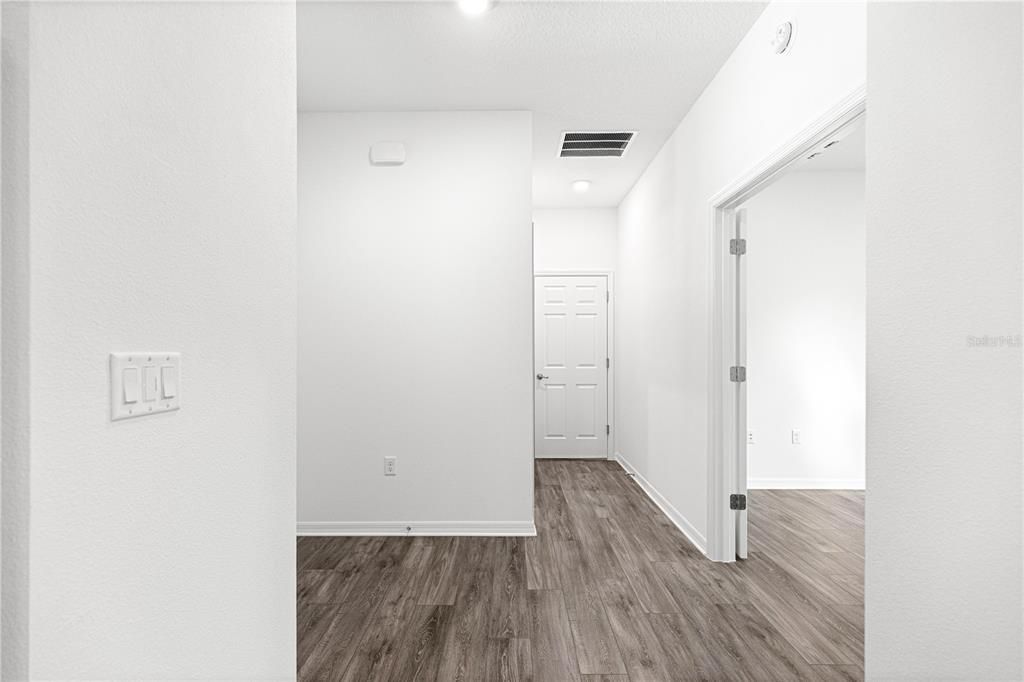 For Sale: $309,900 (3 beds, 2 baths, 1469 Square Feet)