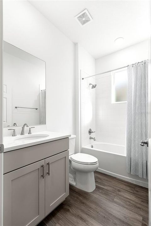 For Sale: $309,900 (3 beds, 2 baths, 1469 Square Feet)