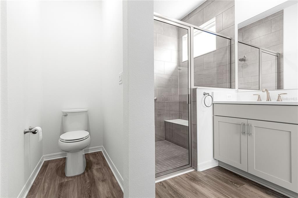 For Sale: $309,900 (3 beds, 2 baths, 1469 Square Feet)