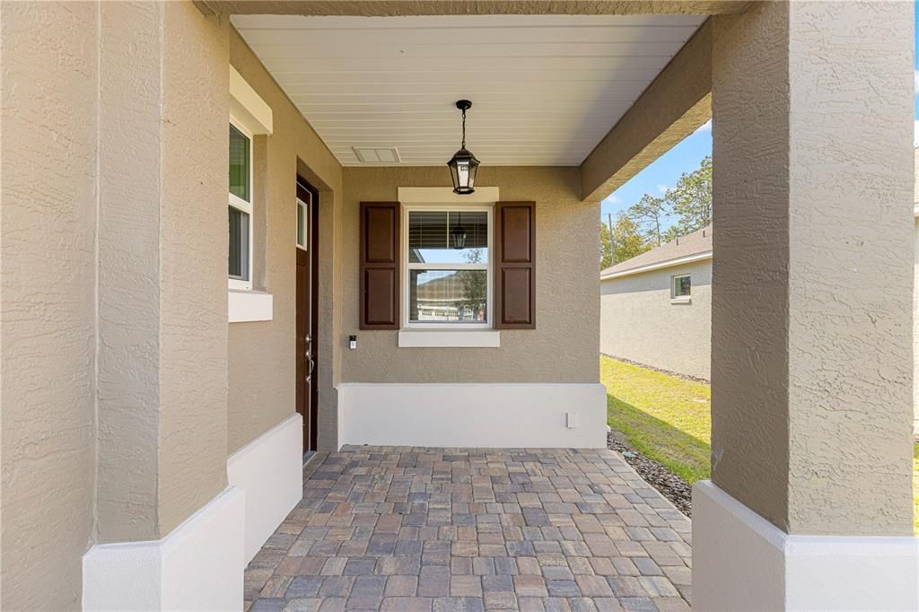 For Sale: $309,900 (3 beds, 2 baths, 1469 Square Feet)