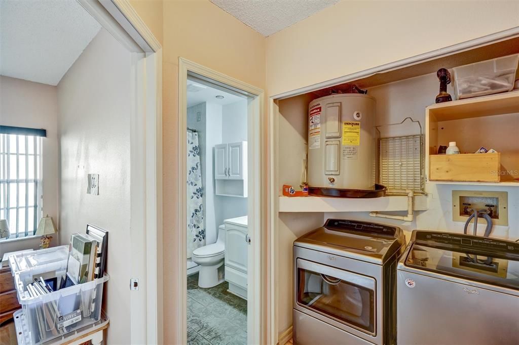 For Sale: $334,900 (3 beds, 2 baths, 1345 Square Feet)