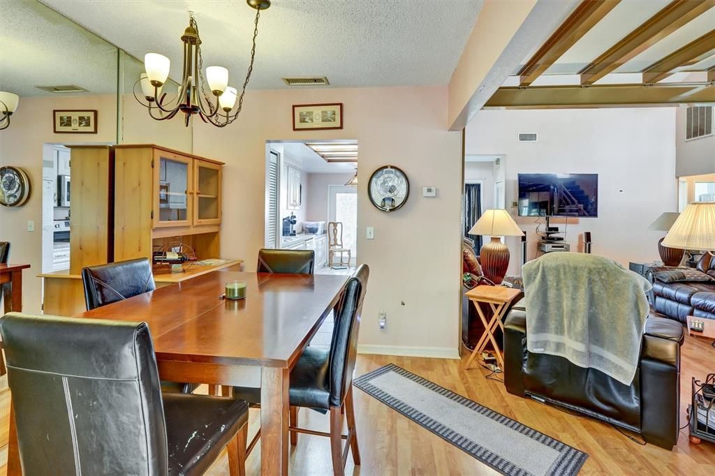 For Sale: $334,900 (3 beds, 2 baths, 1345 Square Feet)