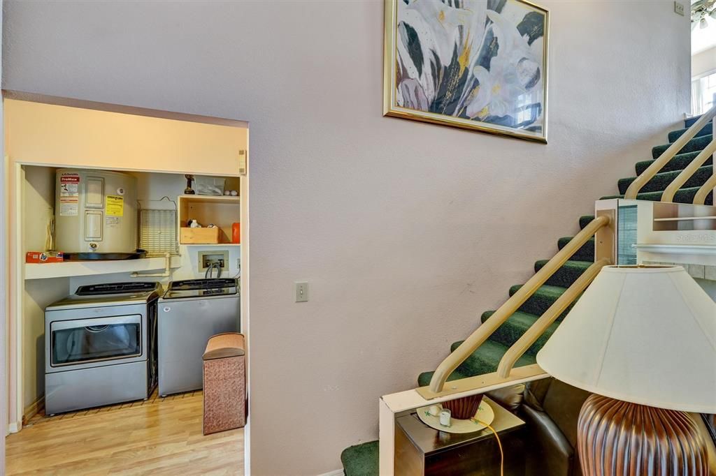 For Sale: $334,900 (3 beds, 2 baths, 1345 Square Feet)