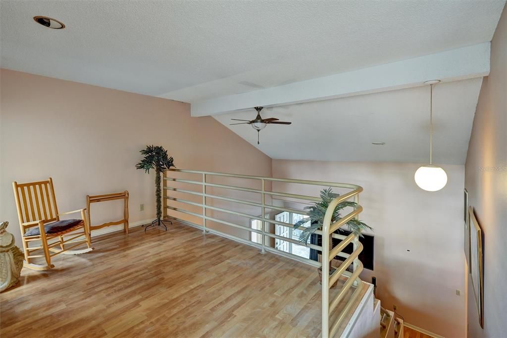 For Sale: $334,900 (3 beds, 2 baths, 1345 Square Feet)