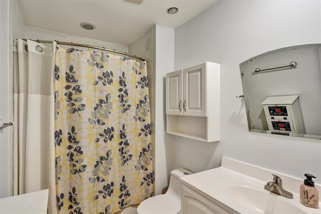 For Sale: $334,900 (3 beds, 2 baths, 1345 Square Feet)