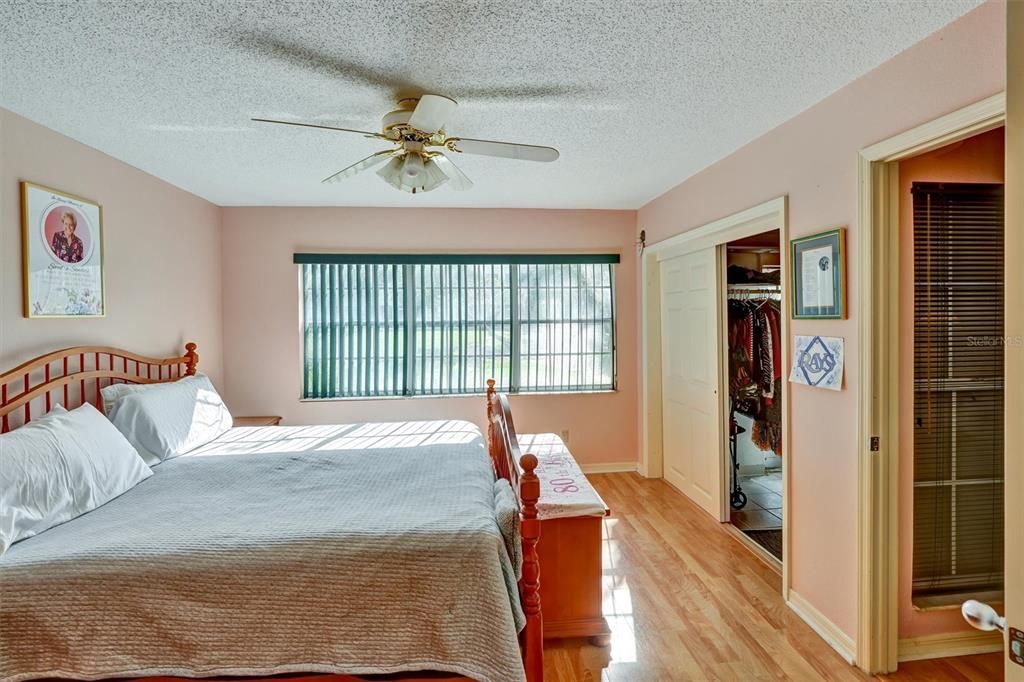 For Sale: $334,900 (3 beds, 2 baths, 1345 Square Feet)