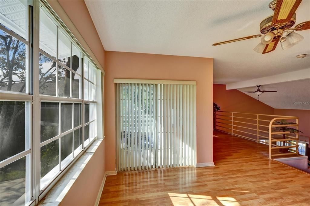 For Sale: $334,900 (3 beds, 2 baths, 1345 Square Feet)