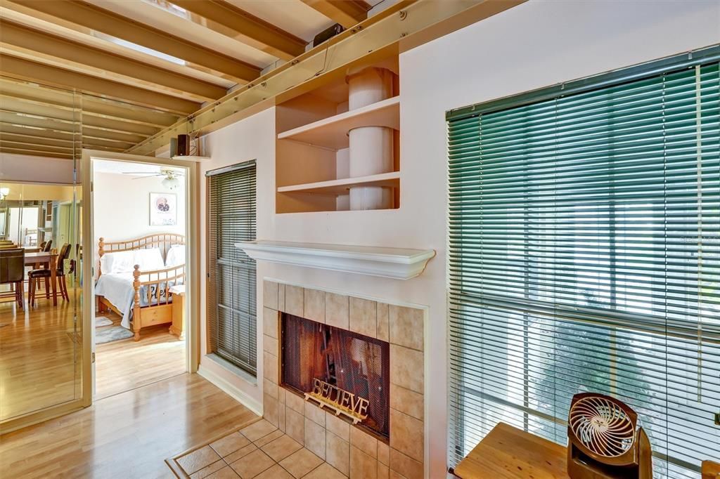 For Sale: $334,900 (3 beds, 2 baths, 1345 Square Feet)