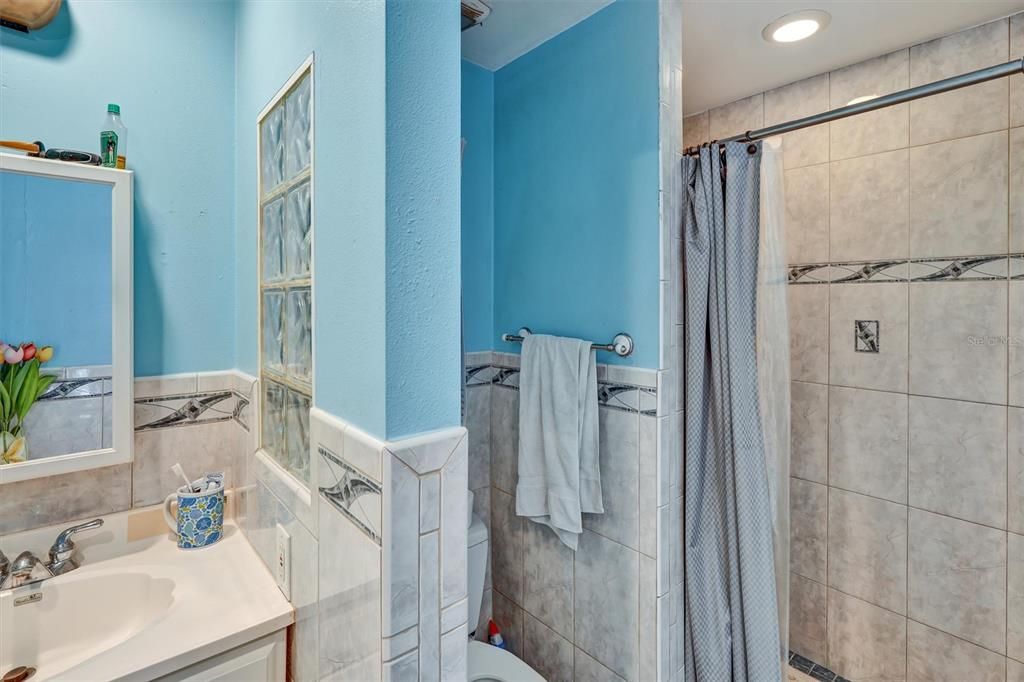 For Sale: $334,900 (3 beds, 2 baths, 1345 Square Feet)