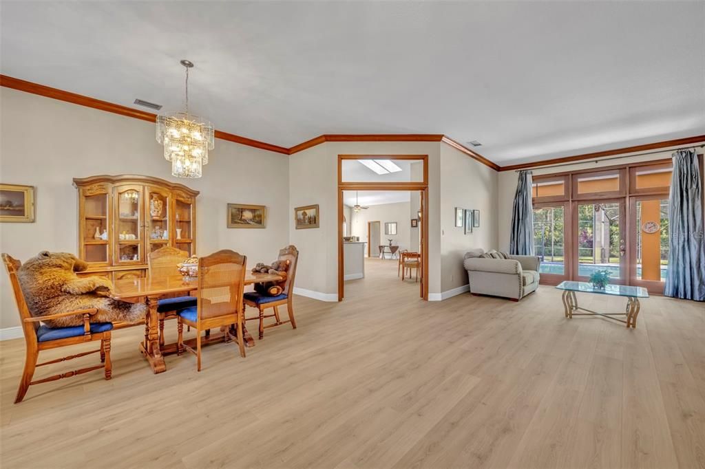 For Sale: $760,000 (4 beds, 3 baths, 2940 Square Feet)