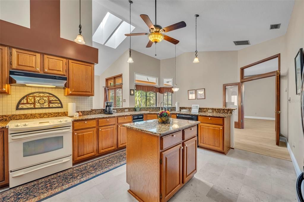 For Sale: $760,000 (4 beds, 3 baths, 2940 Square Feet)