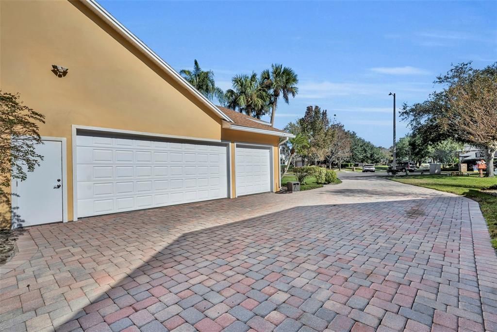 For Sale: $760,000 (4 beds, 3 baths, 2940 Square Feet)