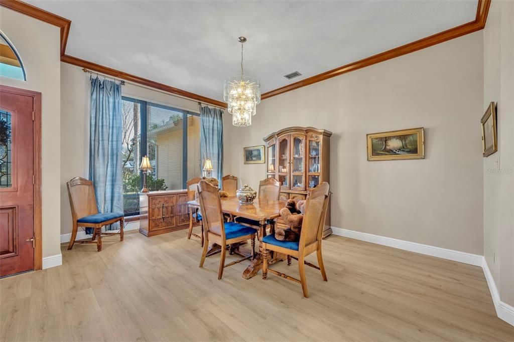 For Sale: $760,000 (4 beds, 3 baths, 2940 Square Feet)