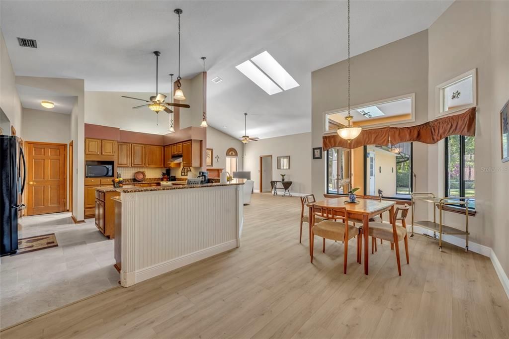 For Sale: $760,000 (4 beds, 3 baths, 2940 Square Feet)