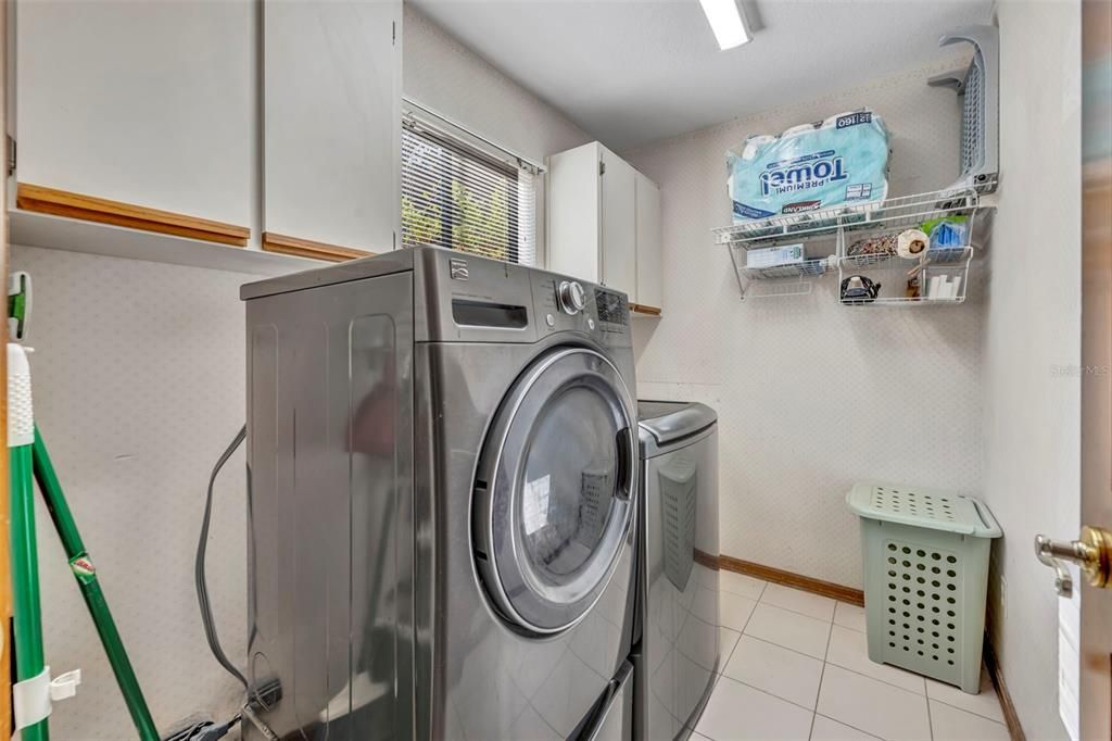 For Sale: $760,000 (4 beds, 3 baths, 2940 Square Feet)