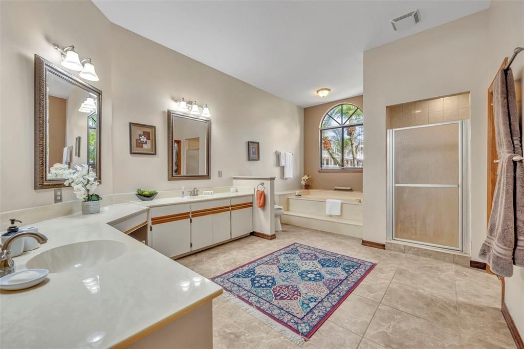 For Sale: $760,000 (4 beds, 3 baths, 2940 Square Feet)