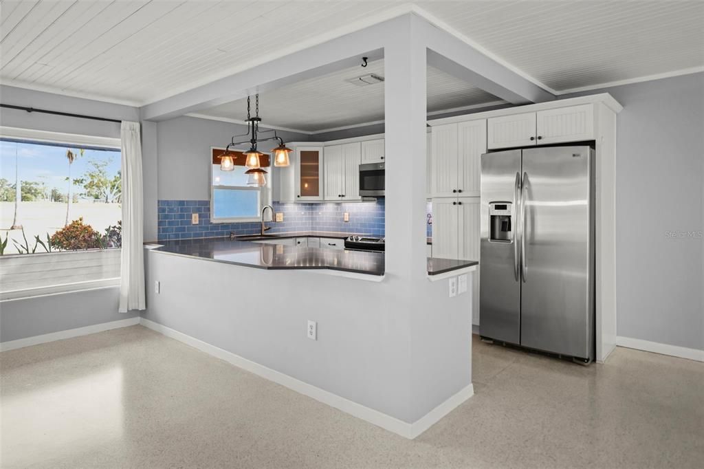 For Sale: $875,000 (3 beds, 2 baths, 1886 Square Feet)