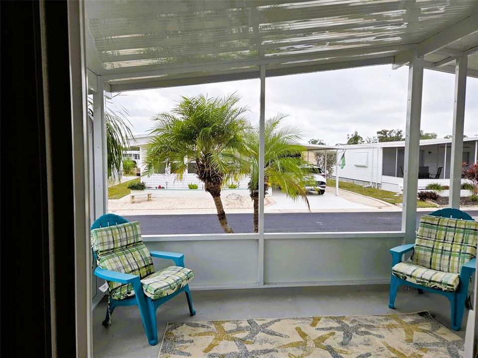 For Sale: $174,900 (2 beds, 2 baths, 960 Square Feet)