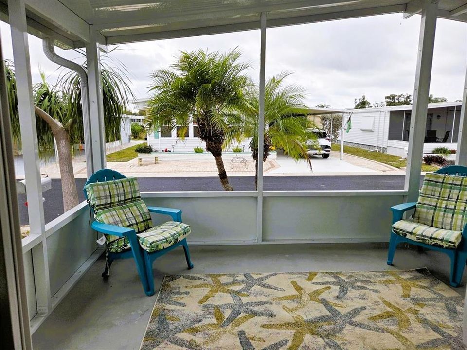 For Sale: $174,900 (2 beds, 2 baths, 960 Square Feet)