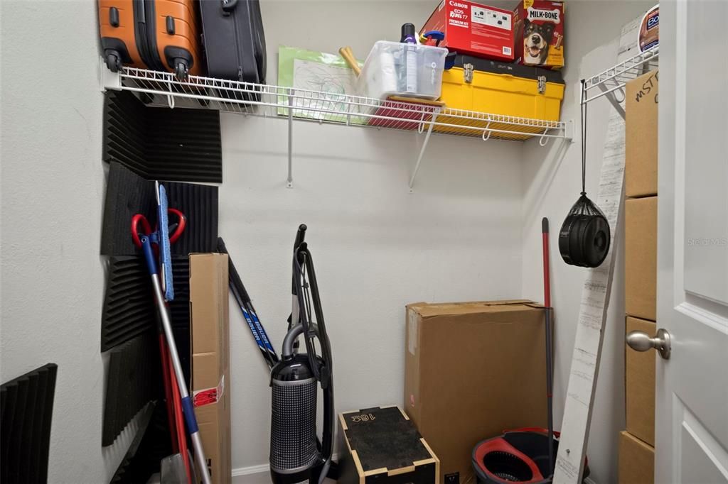 待售: $699,900 (2 贝兹, 2 浴室, 1404 平方英尺)