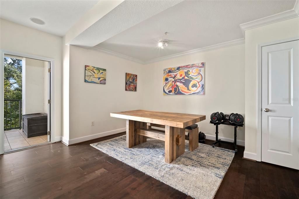 待售: $699,900 (2 贝兹, 2 浴室, 1404 平方英尺)