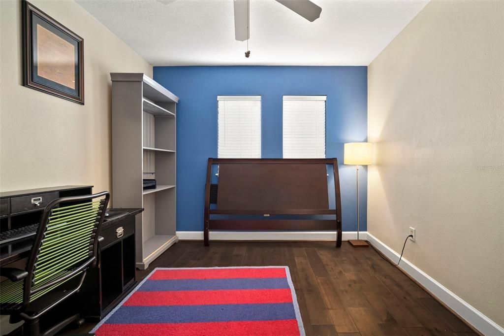 待售: $699,900 (2 贝兹, 2 浴室, 1404 平方英尺)