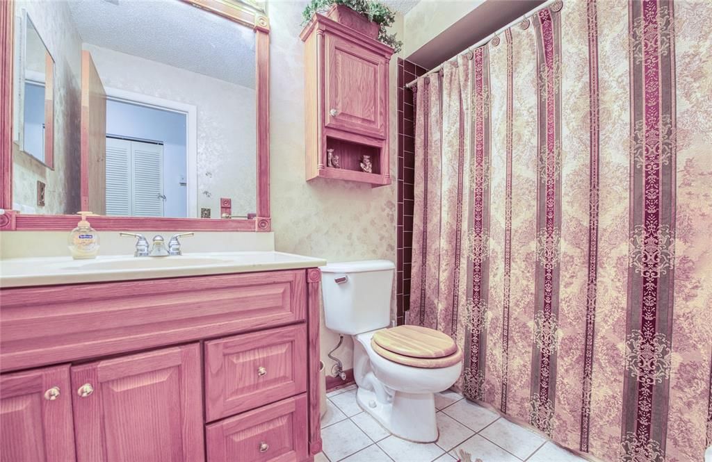 For Sale: $445,000 (5 beds, 2 baths, 1685 Square Feet)