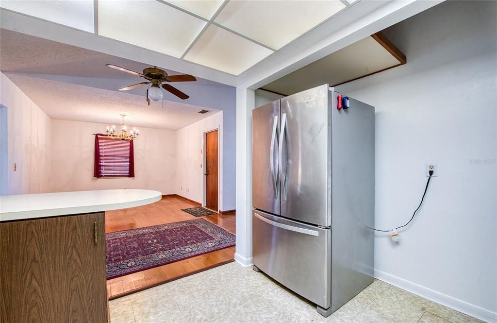 For Sale: $445,000 (5 beds, 2 baths, 1685 Square Feet)