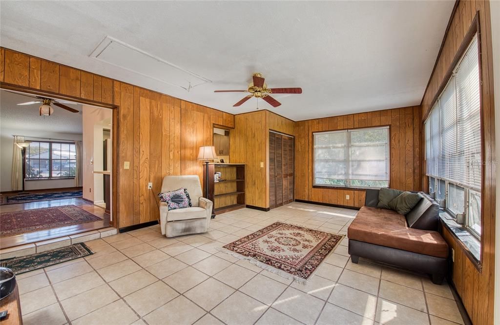 For Sale: $445,000 (5 beds, 2 baths, 1685 Square Feet)