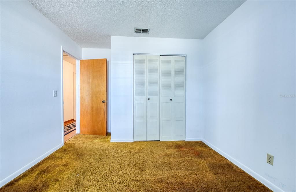 For Sale: $445,000 (5 beds, 2 baths, 1685 Square Feet)