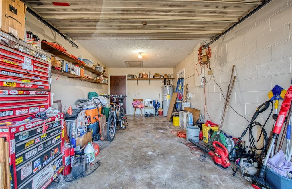 For Sale: $445,000 (5 beds, 2 baths, 1685 Square Feet)